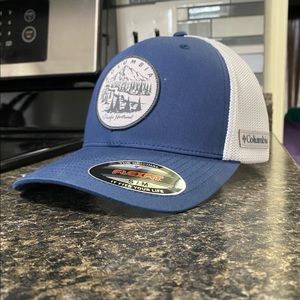 Columbia Men’s FlexFit Hat Size S/M